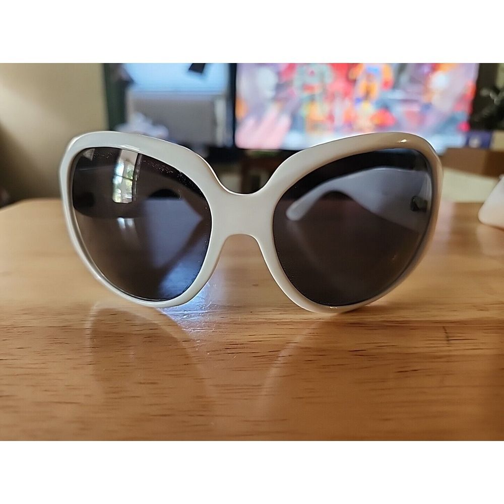Zoom White Dark Lens‎ Sunglasses Over Sized White